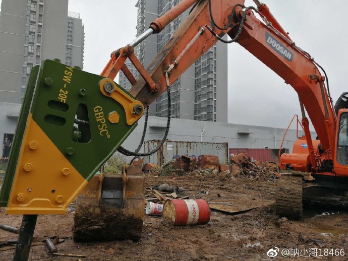 破碎锤打击频率不稳？回油不畅？